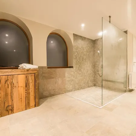 Chalet Nice Chalet With Fireplace In Megeve