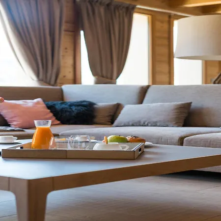 Nice Chalet With Fireplace In Megeve Chalet *